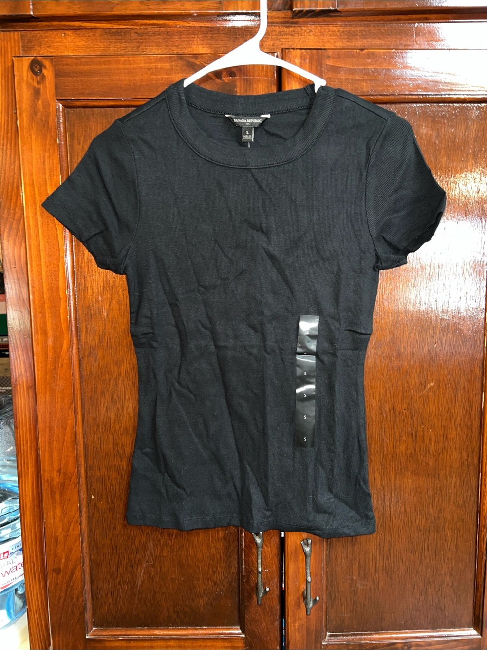 Women’s size small short sleeve banana, republic crew black shirt NWT